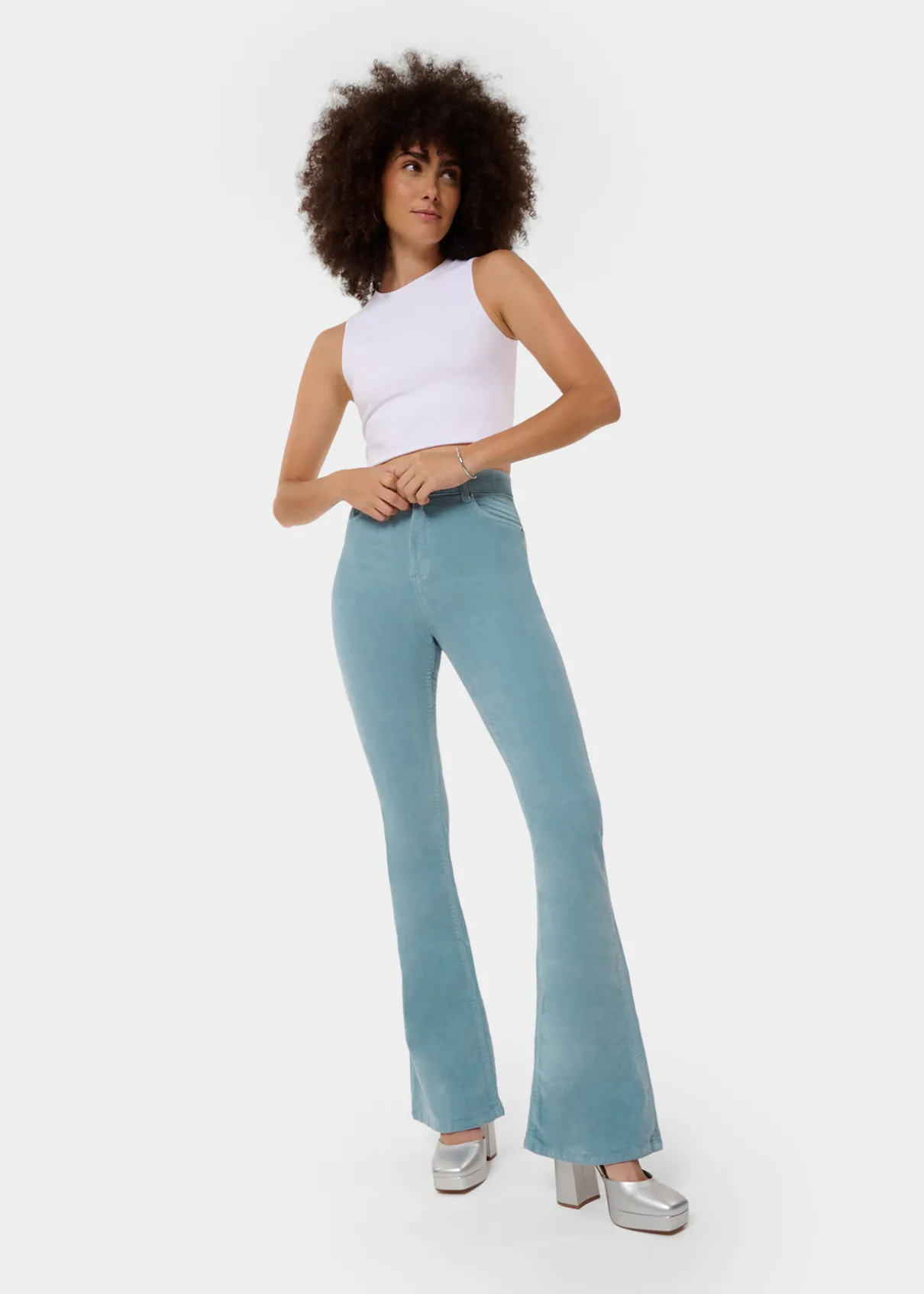 CARLA LEIN - Jean | Flared fit - Taille haute | Taille en pouces