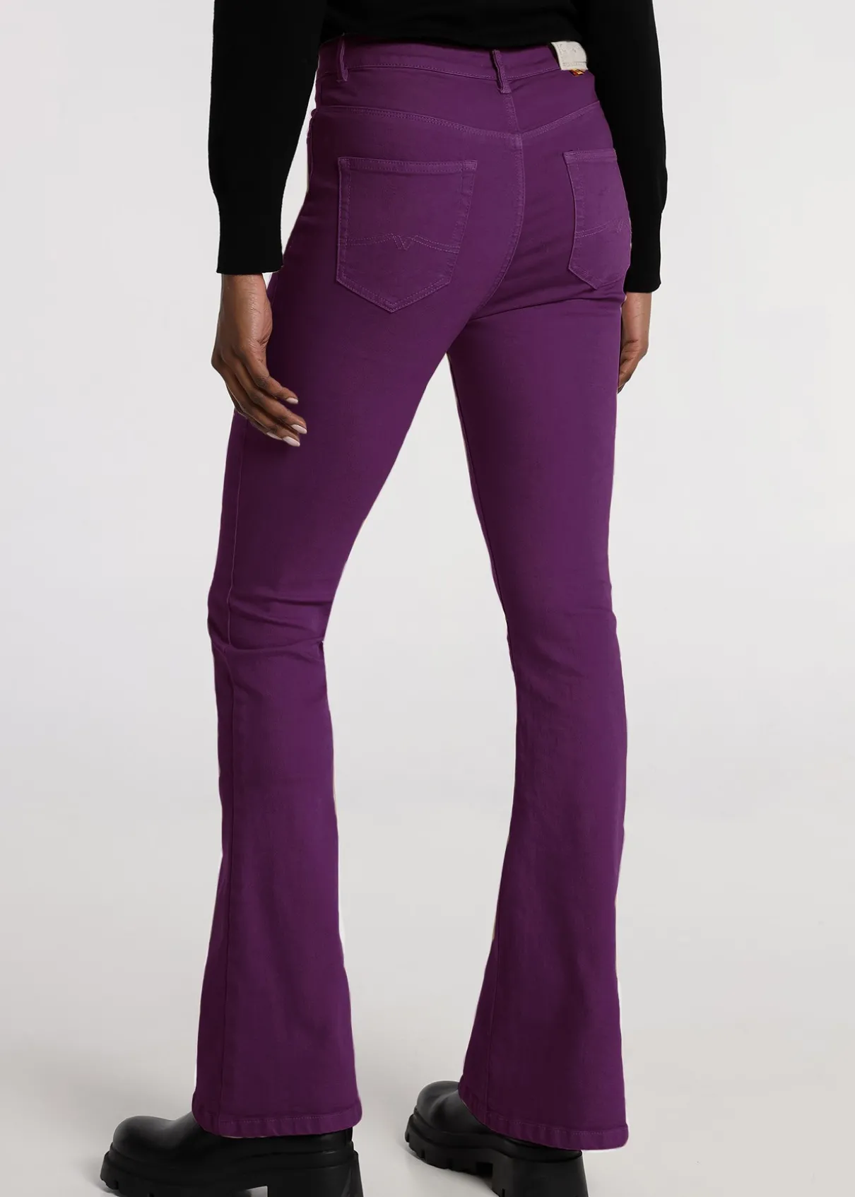 Pantalon Carla-Denim | Taille en pouces